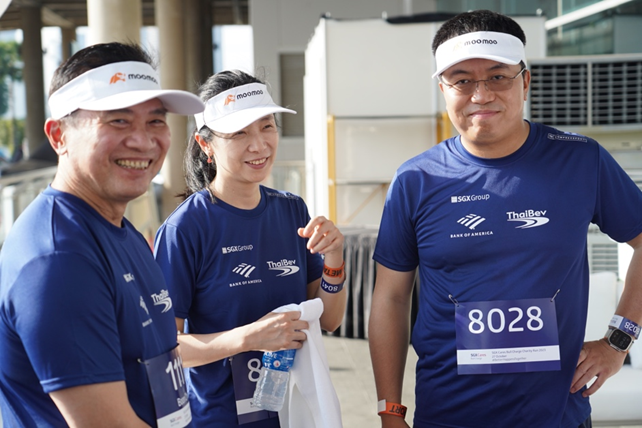 Figure 4 Mr Loh Boon Chye, CEO of SGX, donning a Moomoo emblazoned visor