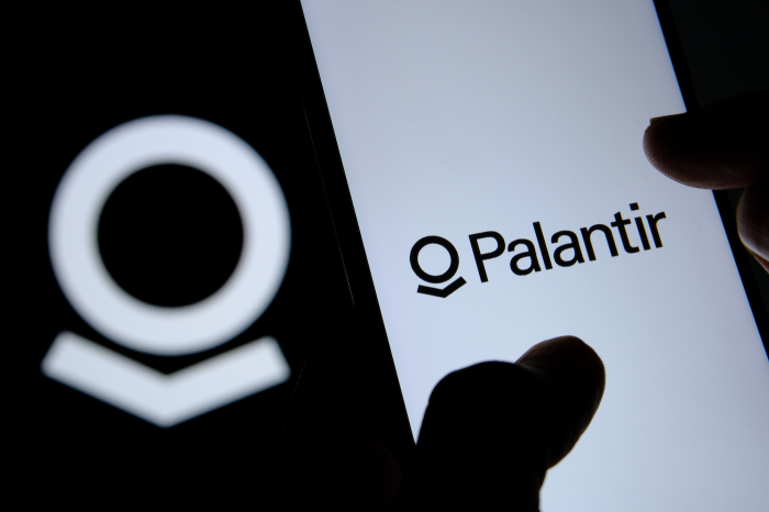 Palantir 面临股票下跌，但对新的人工智能平台仍然充满希望