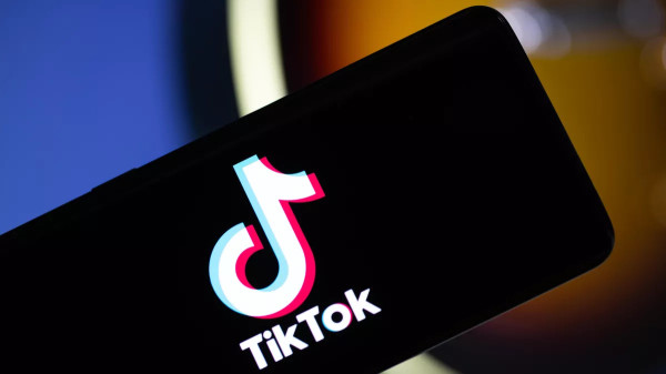 Oracle Is in Talks To Acquire Tiktok’s U.S. Operations, Challenging Microsoft.