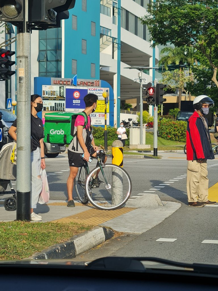 Grab or Food Panda ?