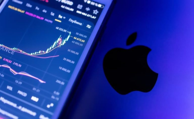 Buy Like Buffett or Pass on Apple After 10% Two-Day Skid?