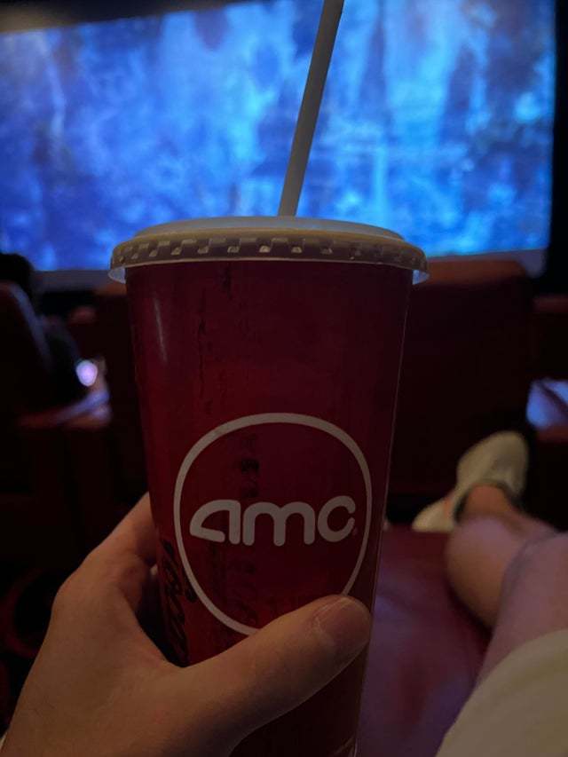 在父親節邀請我父親在電影院看電影的想法怎麼樣？ $AMC院線 (AMC.US)$