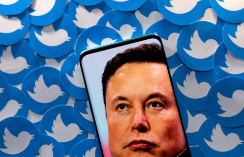 イーロン・マスクはツイッターの新しいリーダーを見つけると言っています。