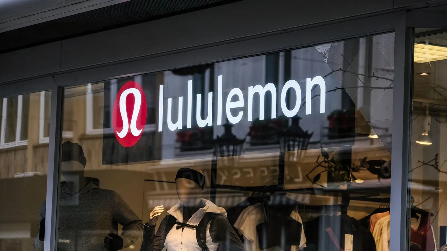 Lululemon 的股票将加入标准普尔500指数- moomoo 社区