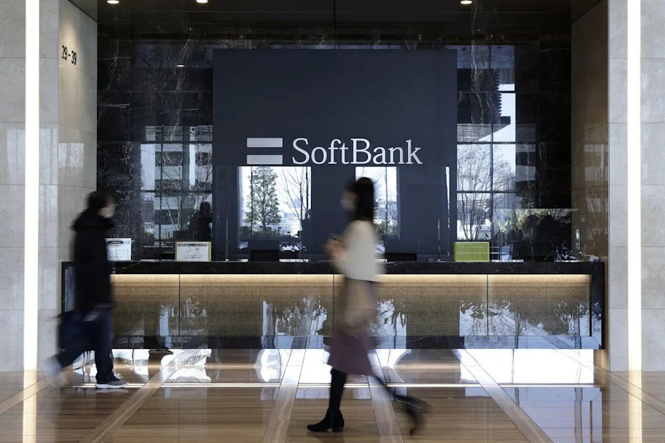 Apollo to Lend $4 Billion to SoftBank in Private Credit Deal