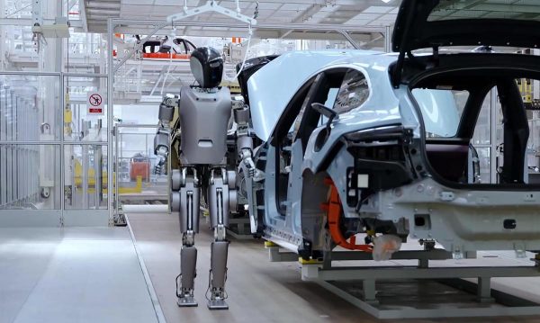 Nio testing use of humanoid robots on factory production line