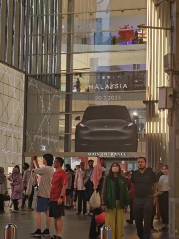 马来西亚首款特斯拉增压器