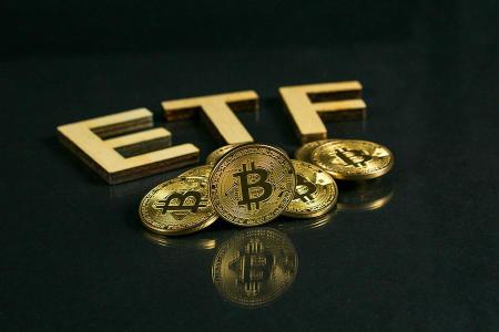 Historic Moment ? FINALLY! SEC Approves 11 Bitcoin ETFs