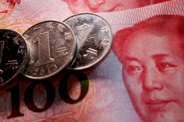 Chinese yuan pressured by biggest capital exodus since 2016