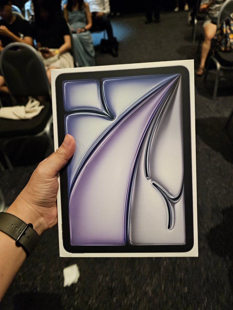 Moofest 2025: iPad? Won. Wine? Drank. Knowledge? Learnt. Fellow Mooers? The Best!