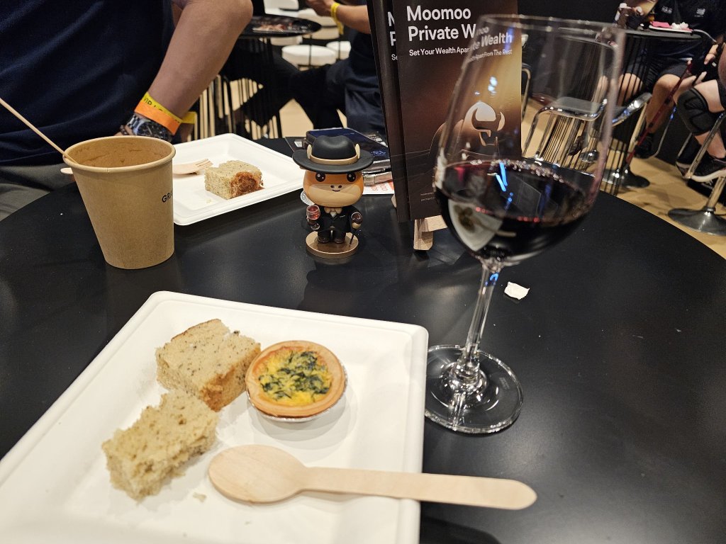 Moofest 2025: iPad? Won. Wine? Drank. Knowledge? Learnt. Fellow Mooers? The Best!