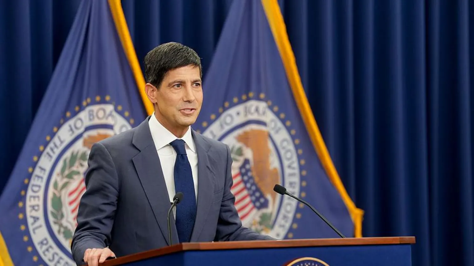 The new US Fed chairman Kevin Warsh just had his first policy meeting, and investors got a surprise. Many people expected Warsh, who was appointed by Trump, to be more friendly towards rate cuts. Instead, he came out sounding very hawkish, [Share Link: repeatedly stressing one thing: price stability.] In simple terms, inflation is still too high, and Warsh wants markets to know that fighting inflation is now the Fed's top priority. The Fed kept i...