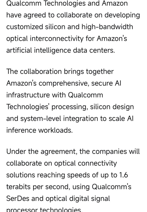 ตอนนี้เราจะเห็นว่าหุ้นกลุ่มผู้ผลิต Optical Transceiver ทั้ง 3 รายพุ่งขึ้นรับข่าวดีล Qualcomm AWS ซึ่งเป็นการยืนยันว่าตัว Transceiver คือคอขวดสำคัญ (Chokepoint) ในการขยายโครงสร้างพื้นฐานของ AI Data Centre
