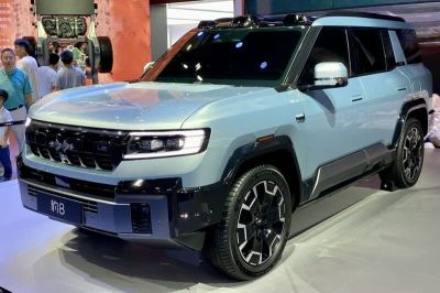 BYD and Huawei collaborate on world's first off-road smart-driving solution