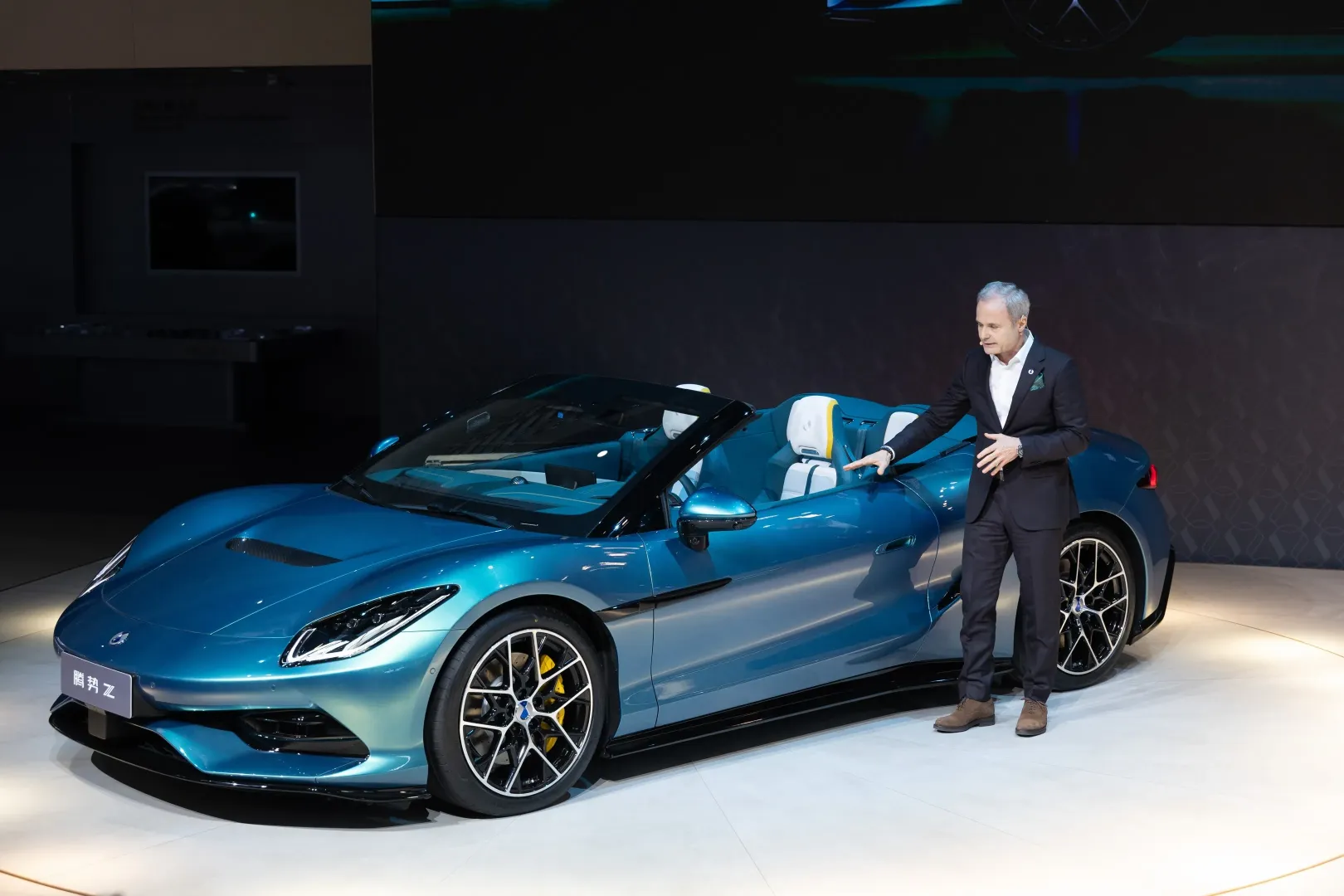 BYD is about to unleash this 1,000+ hp drop-top electric hypercar in Europe [Images]
