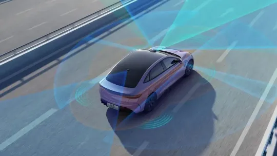 BYD、テスラのFSDの5分の1のコストで完全賠償責任付きのスマートドライビングを提供