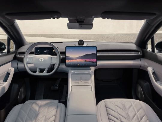 Nio is still the most beautiful car available for executives to buy.