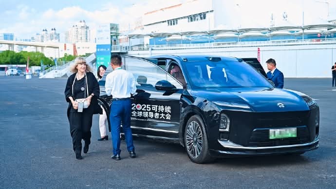 $NIO Inc (NIO.US)$ From 16 to 18 October, the 2025 World Conference of Sustainable Development Leaders was officially held. As the official automotive brand of ...