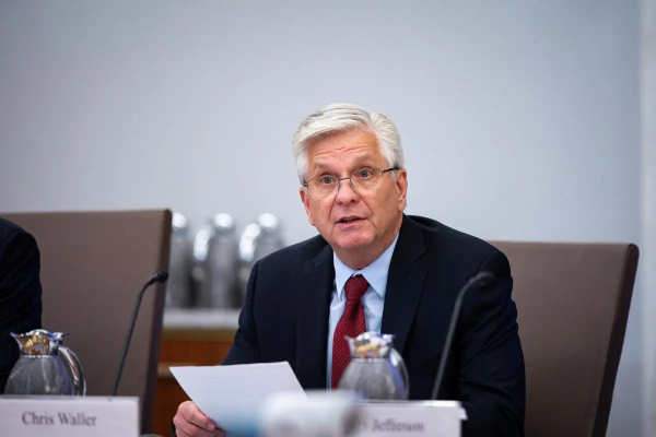 📉 聯儲局觀察：政策分歧加劇，沃勒推動減息，傑斐遜轉向謹慎