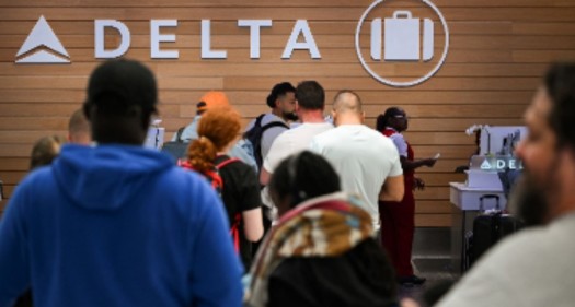 Delta Sues CrowdStrike over Software Update That Prompted Mass Flight Disruptions