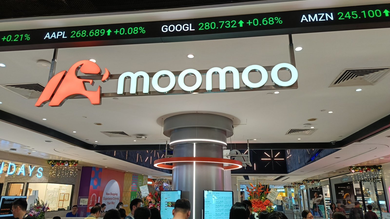moomoo新加坡盛大开业，地址位于313索美塞。 - moomoo 社区