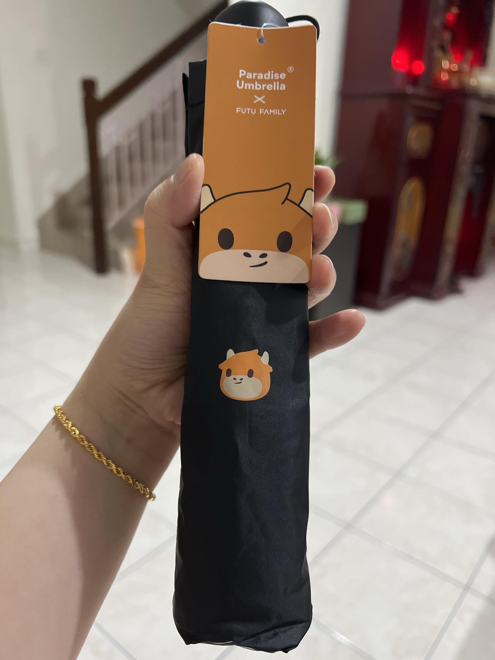 Received the umbrella redeemed with points on Valentine's Day~~ Thank you moomoo💗