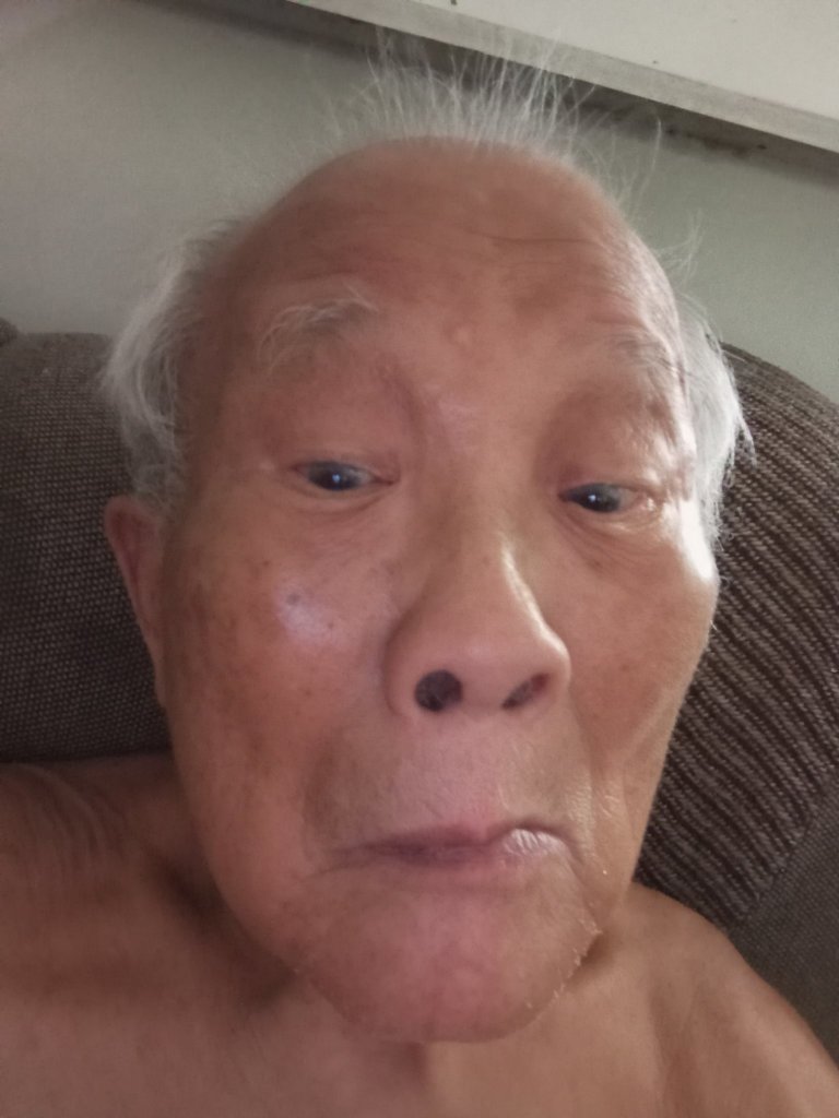 我最新的自拍照