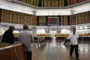 Foreign investors sold Malaysian stocks for 0.56 billion last week.