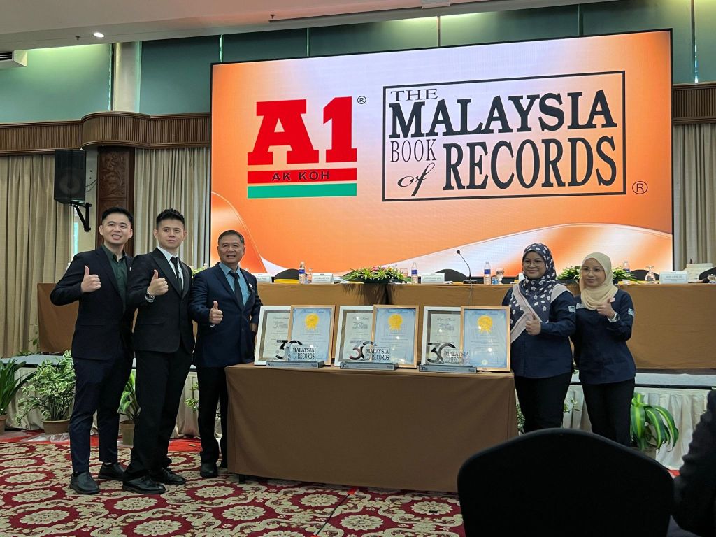 𝗖𝗲𝗹𝗲𝗯𝗿𝗮𝘁𝗶𝗻𝗴 𝗔𝟭 𝗔.𝗞. 𝗞𝗼𝗵 𝗚𝗿𝗼𝘂𝗽 𝗕𝗲𝗿𝗵𝗮𝗱’𝘀 𝗠𝗮𝗹𝗮𝘆𝘀𝗶𝗮 𝗕𝗼𝗼𝗸 𝗼𝗳 𝗥𝗲𝗰𝗼𝗿𝗱𝘀 𝗠𝗶𝗹𝗲𝘀𝘁𝗼𝗻𝗲