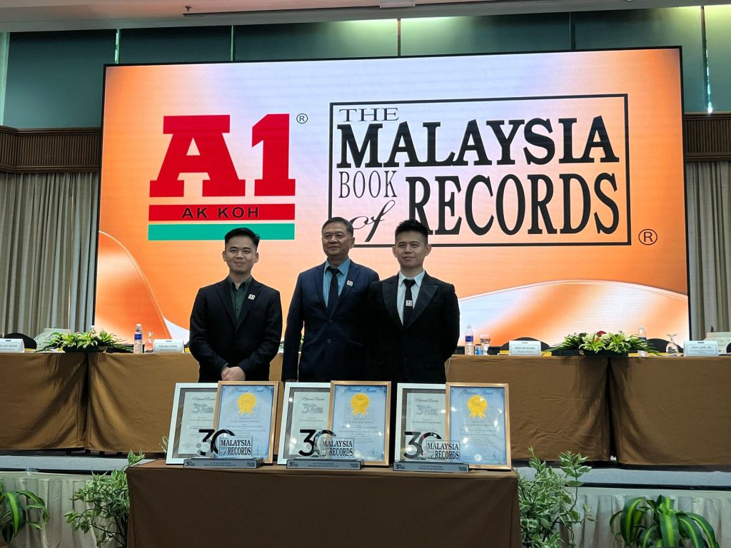 𝗖𝗲𝗹𝗲𝗯𝗿𝗮𝘁𝗶𝗻𝗴 𝗔𝟭 𝗔.𝗞. 𝗞𝗼𝗵 𝗚𝗿𝗼𝘂𝗽 𝗕𝗲𝗿𝗵𝗮𝗱’𝘀 𝗠𝗮𝗹𝗮𝘆𝘀𝗶𝗮 𝗕𝗼𝗼𝗸 𝗼𝗳 𝗥𝗲𝗰𝗼𝗿𝗱𝘀 𝗠𝗶𝗹𝗲𝘀𝘁𝗼𝗻𝗲