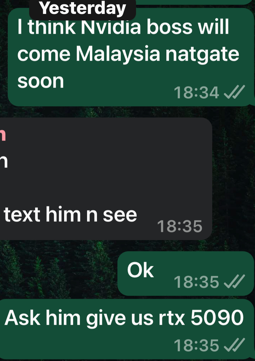 See you all at G Hotel, 2nd floor to witness a historic moment ceremony. Jensen Huang's private jet has taken off from Thailand and has now entered Malaysia.