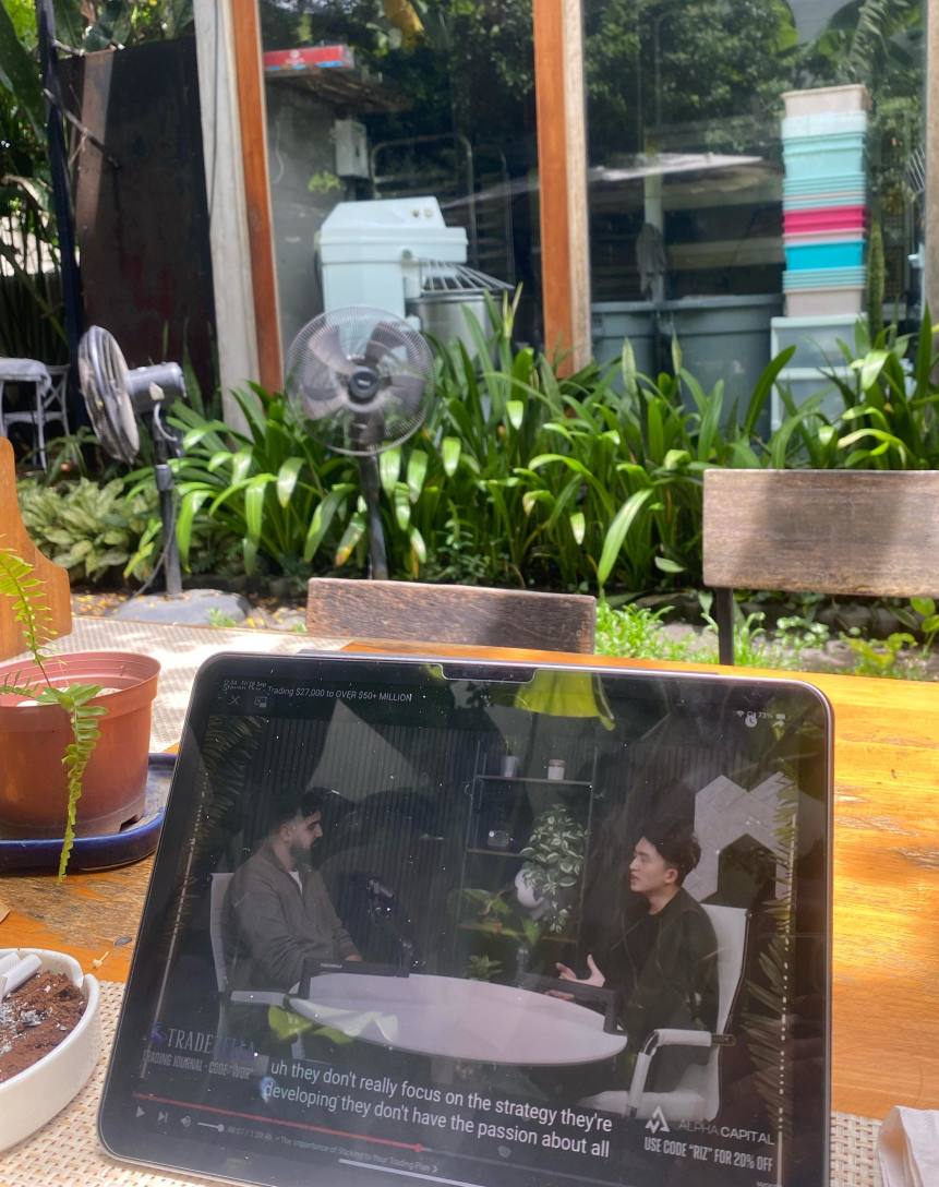 🌴📈 Work Holiday Vibes in Thailand 🌴