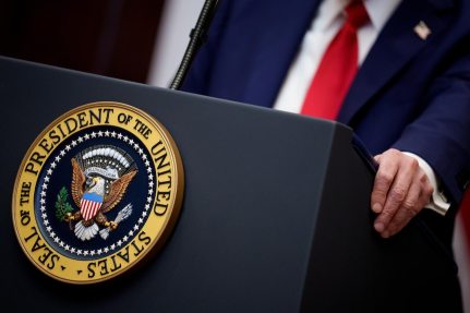 美国总统唐纳德·特朗普曾称加密货币是“骗局”。如今，这却成了他的主要赚钱工具。