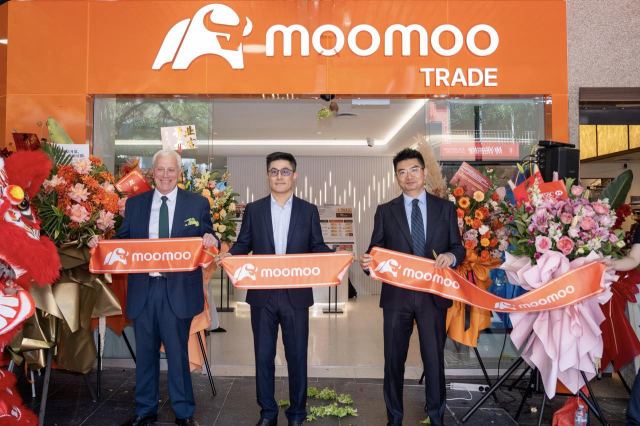 Online trading platform moomoo opens first Australian store