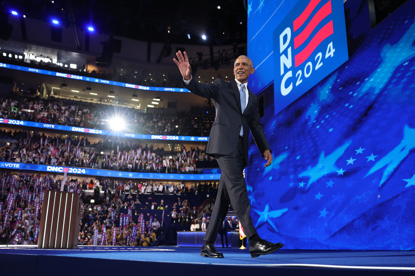 NBA coach invokes Stephen Curry's 'night night' against Trump: Highlights from the DNC