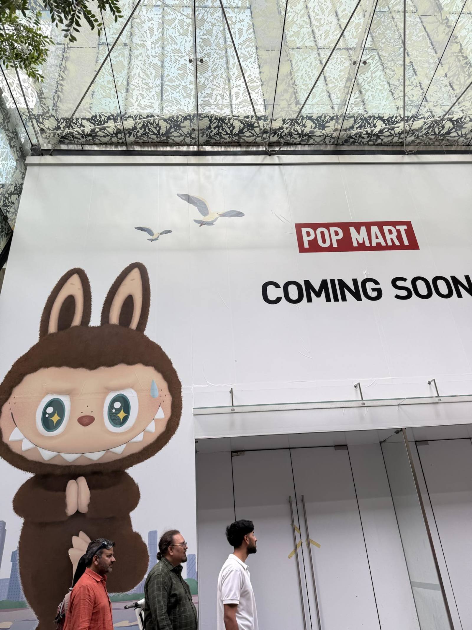 $POP MART (09992.HK)$