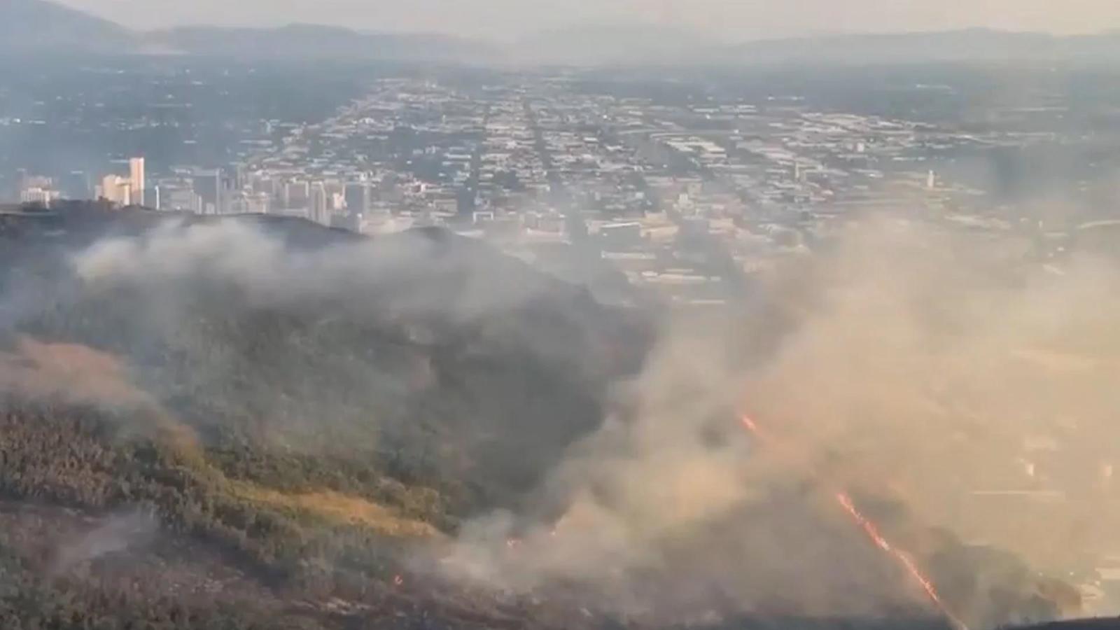 ソルトレイクシティ議事堂付近を含む西部で山火事が発生し、避難勧告が出された。