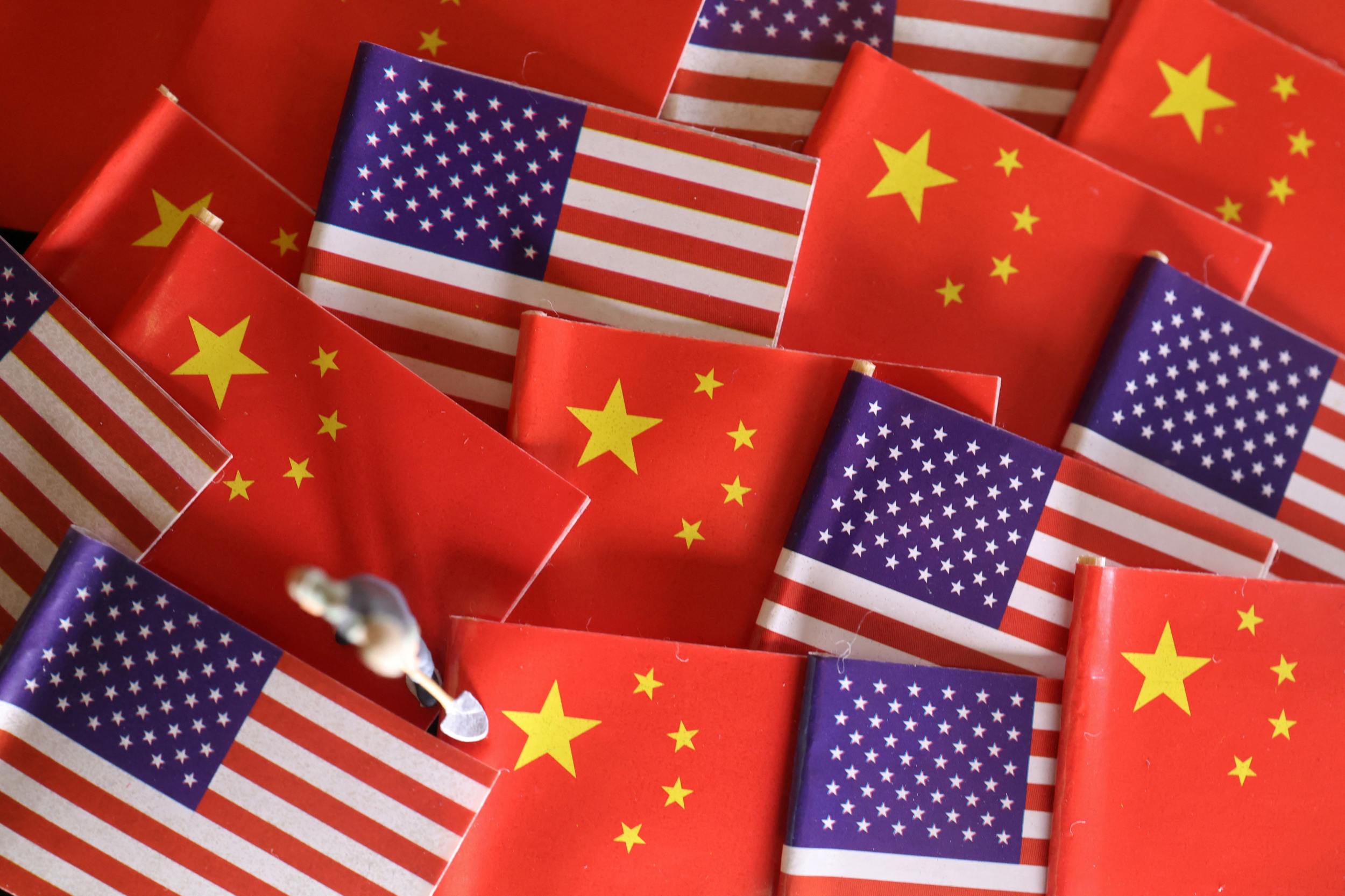 中国要求美国放宽对AI半导体的管制,作为贸易协议的一部分——FT