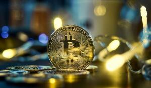 ビットコイン価格は強さを示す：73,000ドルまで上昇すると予測